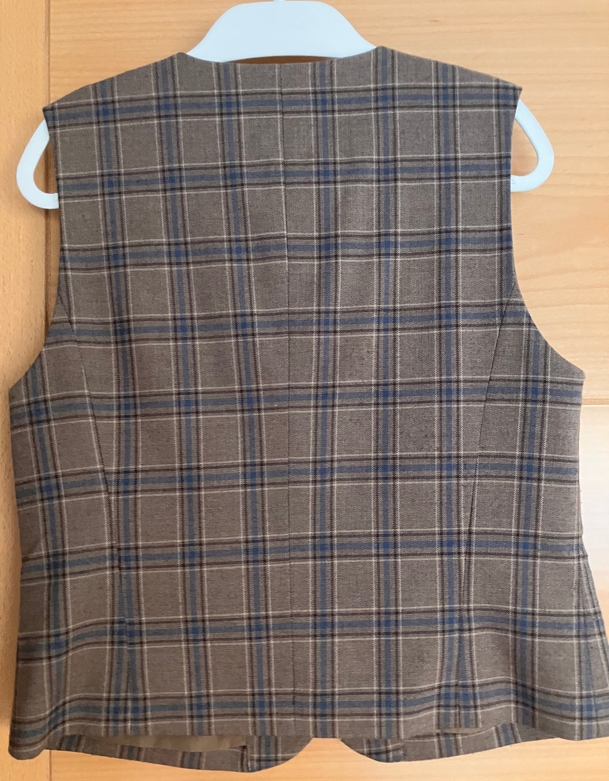 Checked vest