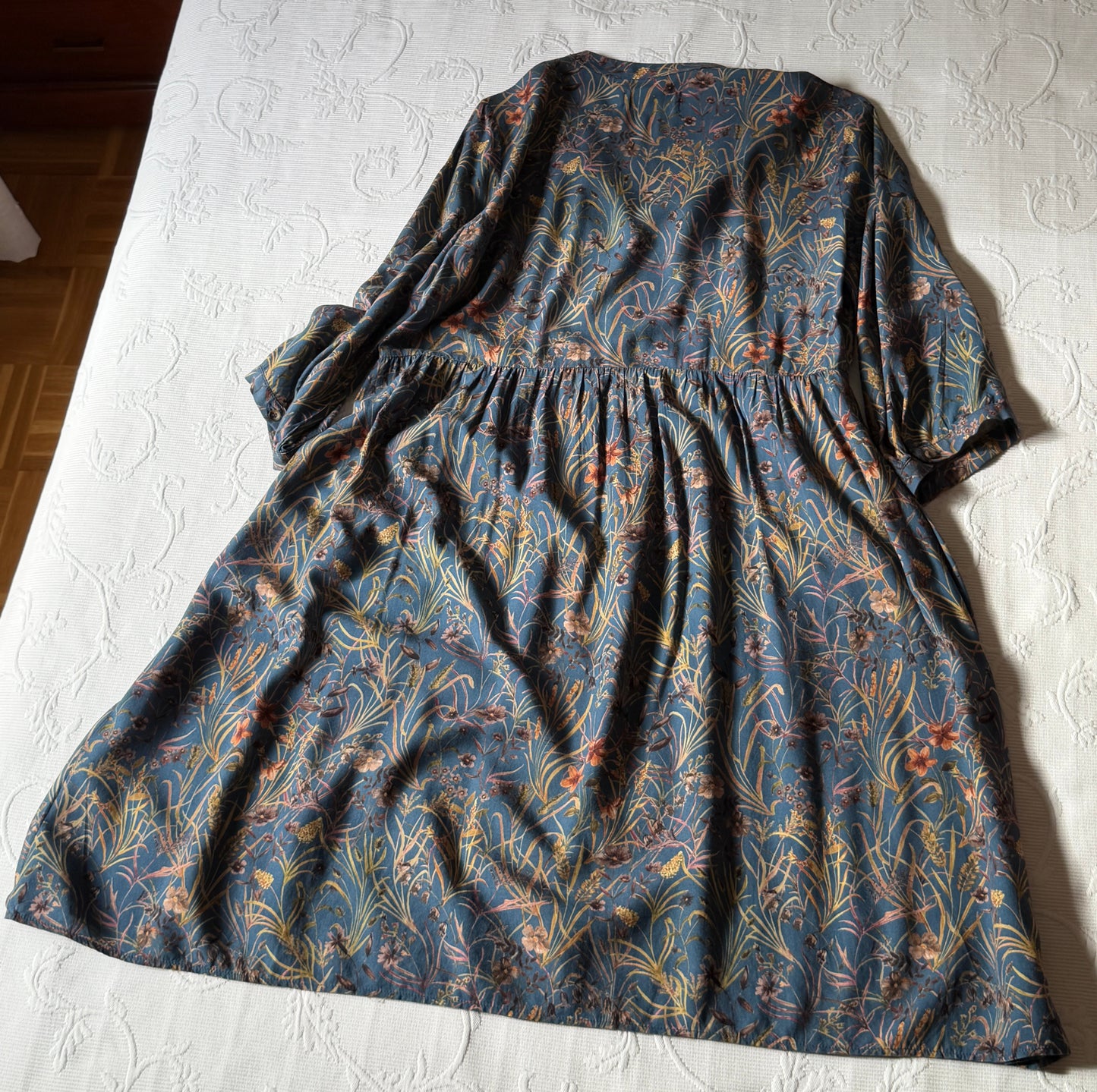 Vestido Azul con estampado floral