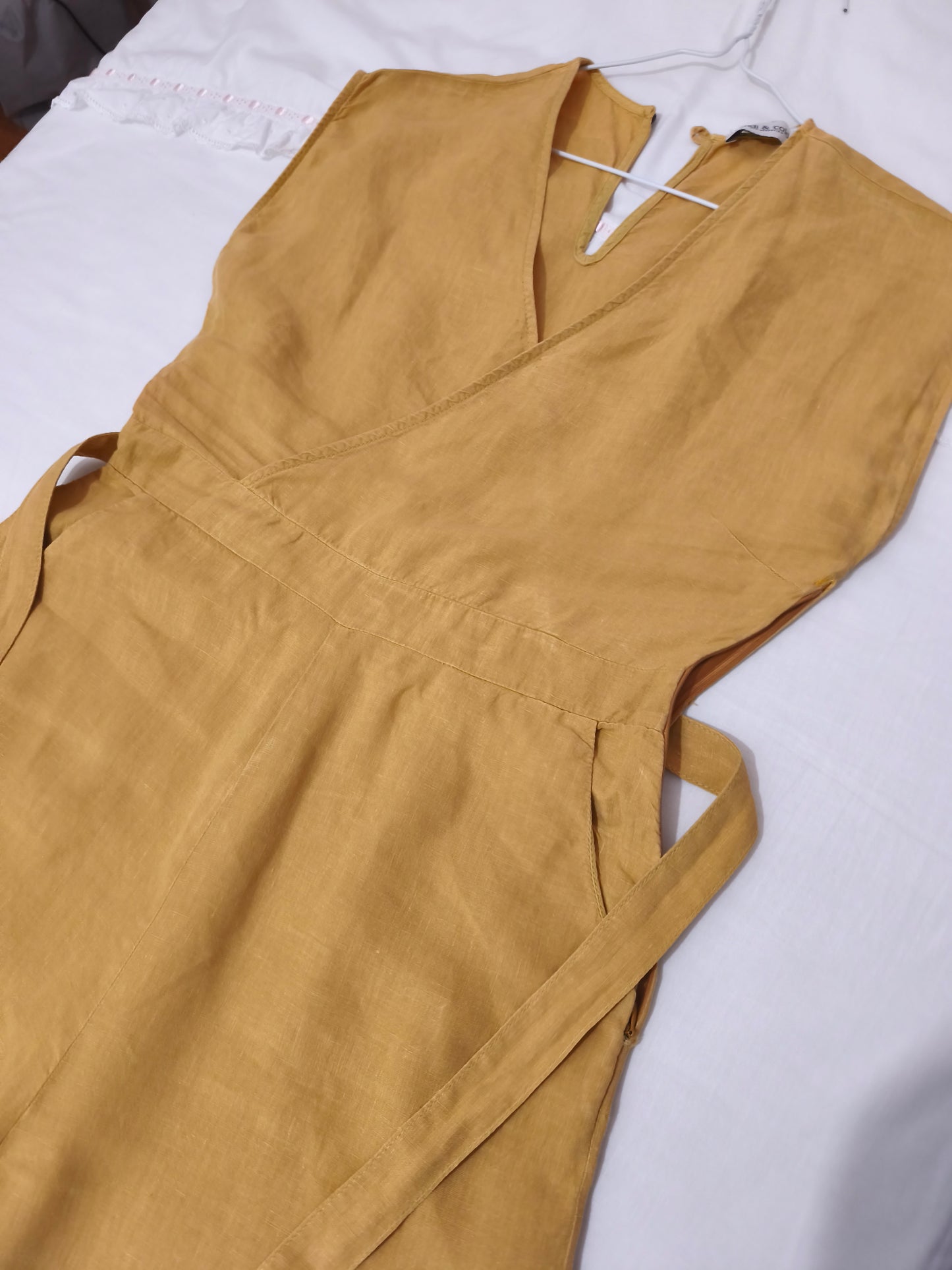 Combinaison jaune