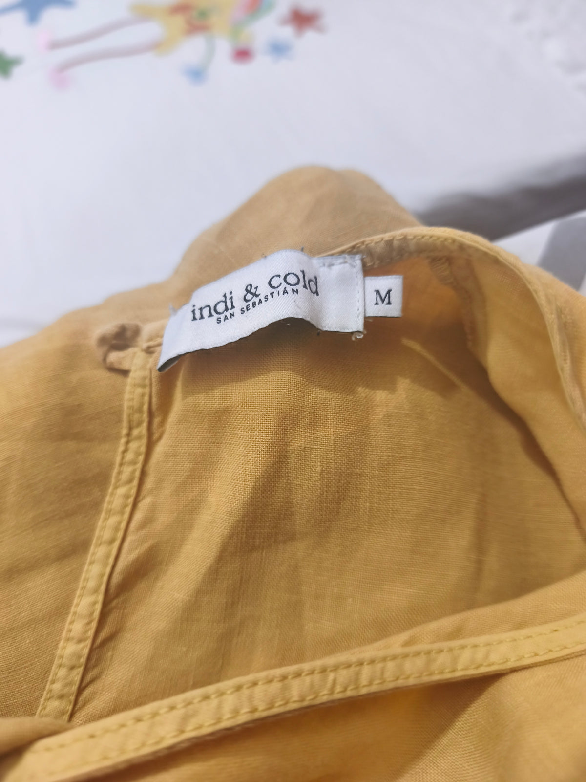 Combinaison jaune