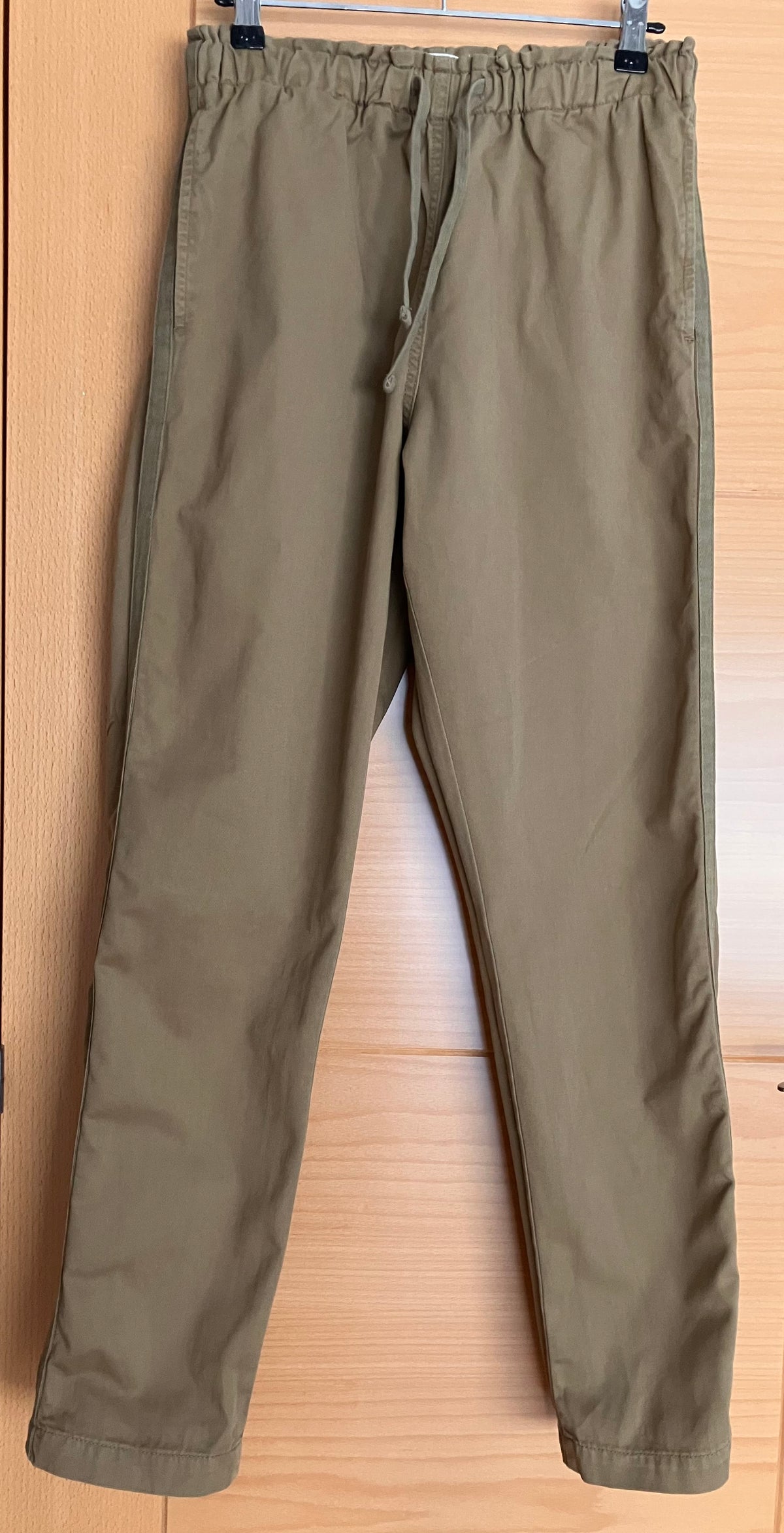 Pantalón cintura engomada