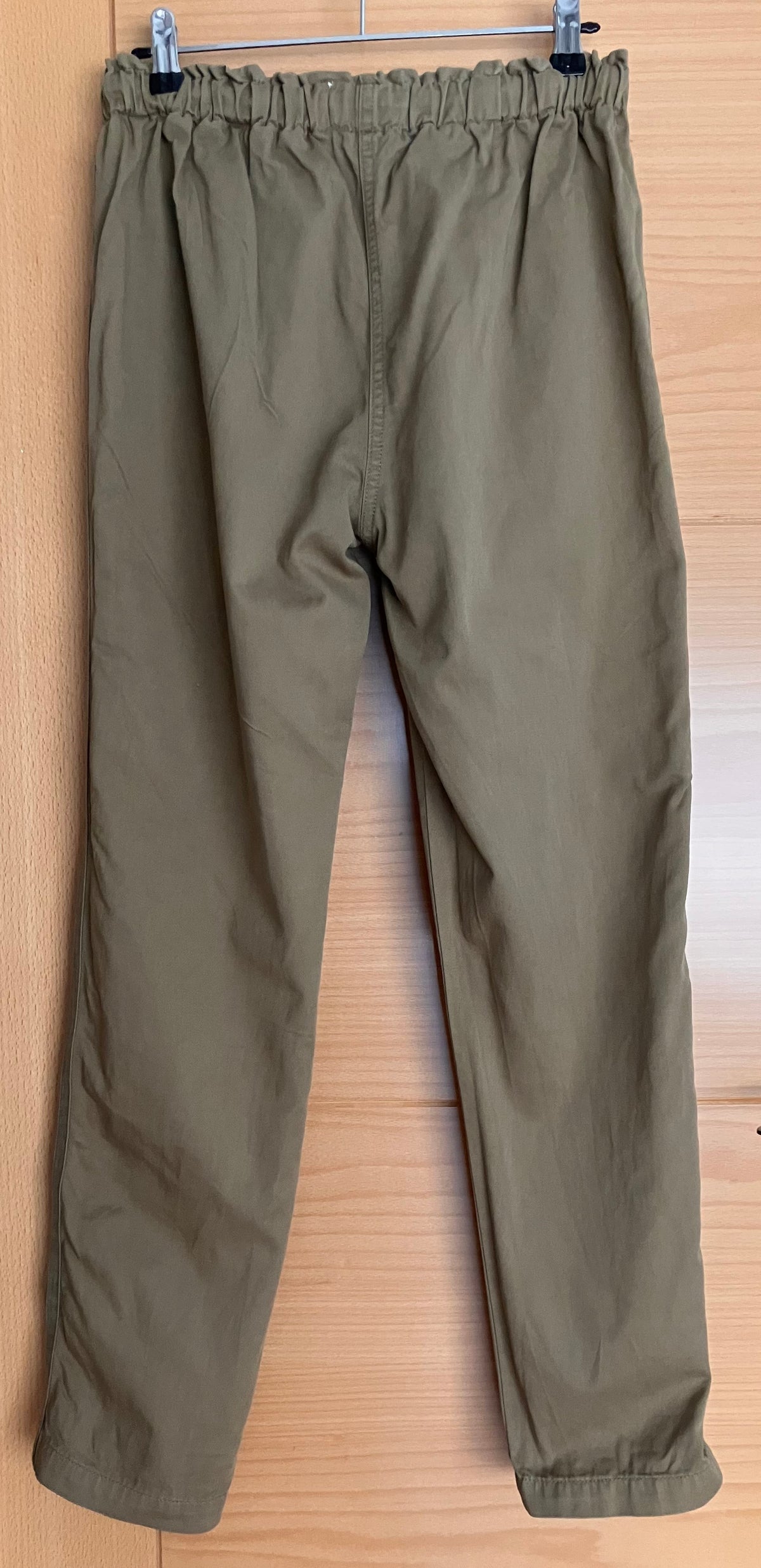 Pantalón cintura engomada