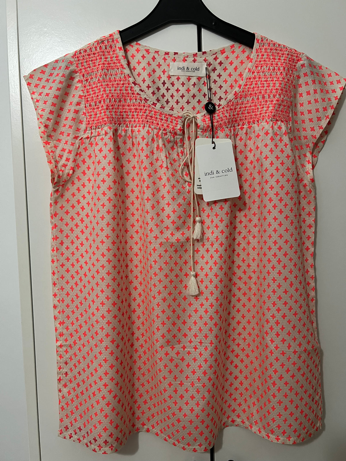 Beige and orange blouse XS
