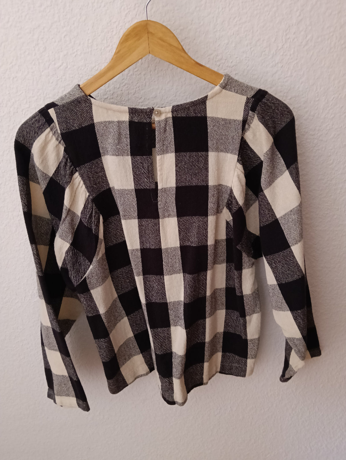Checked top
