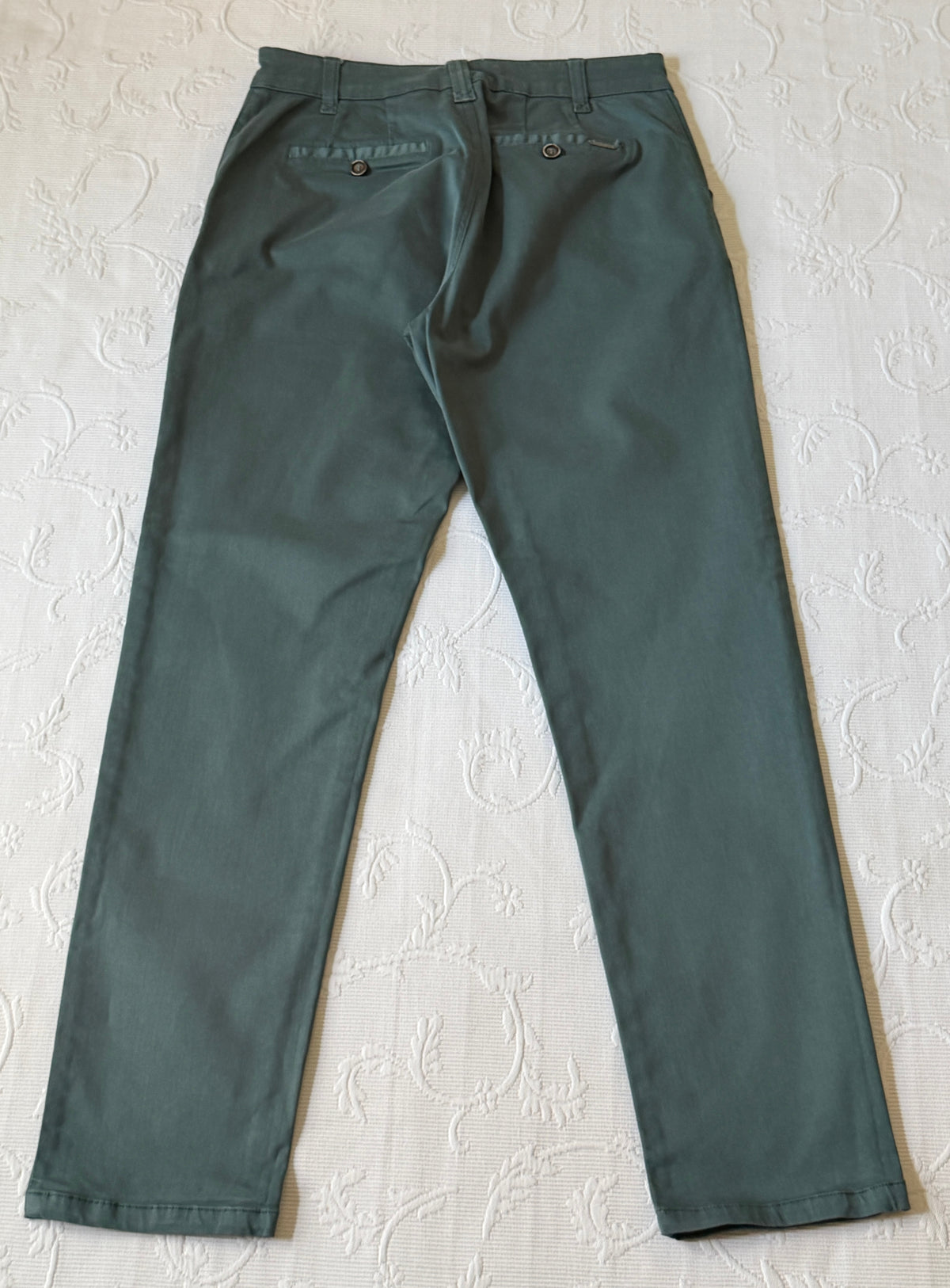 Pantalon chino Lucas petroleo