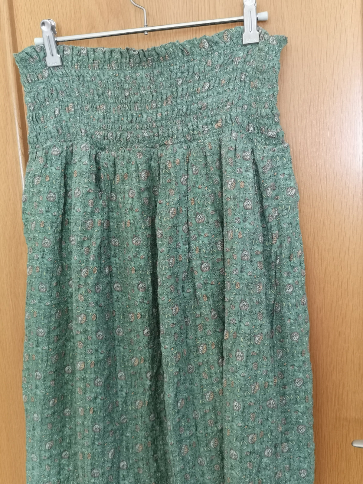 Falda verde
