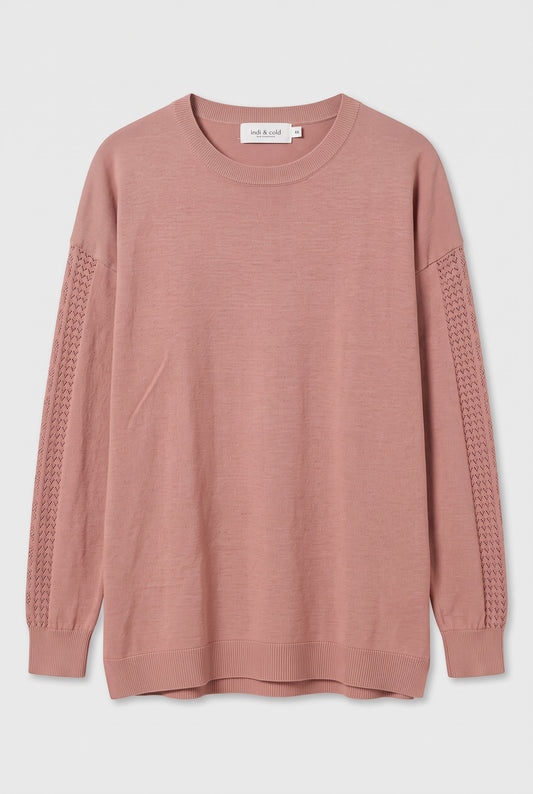 Pull fin manches ajourées