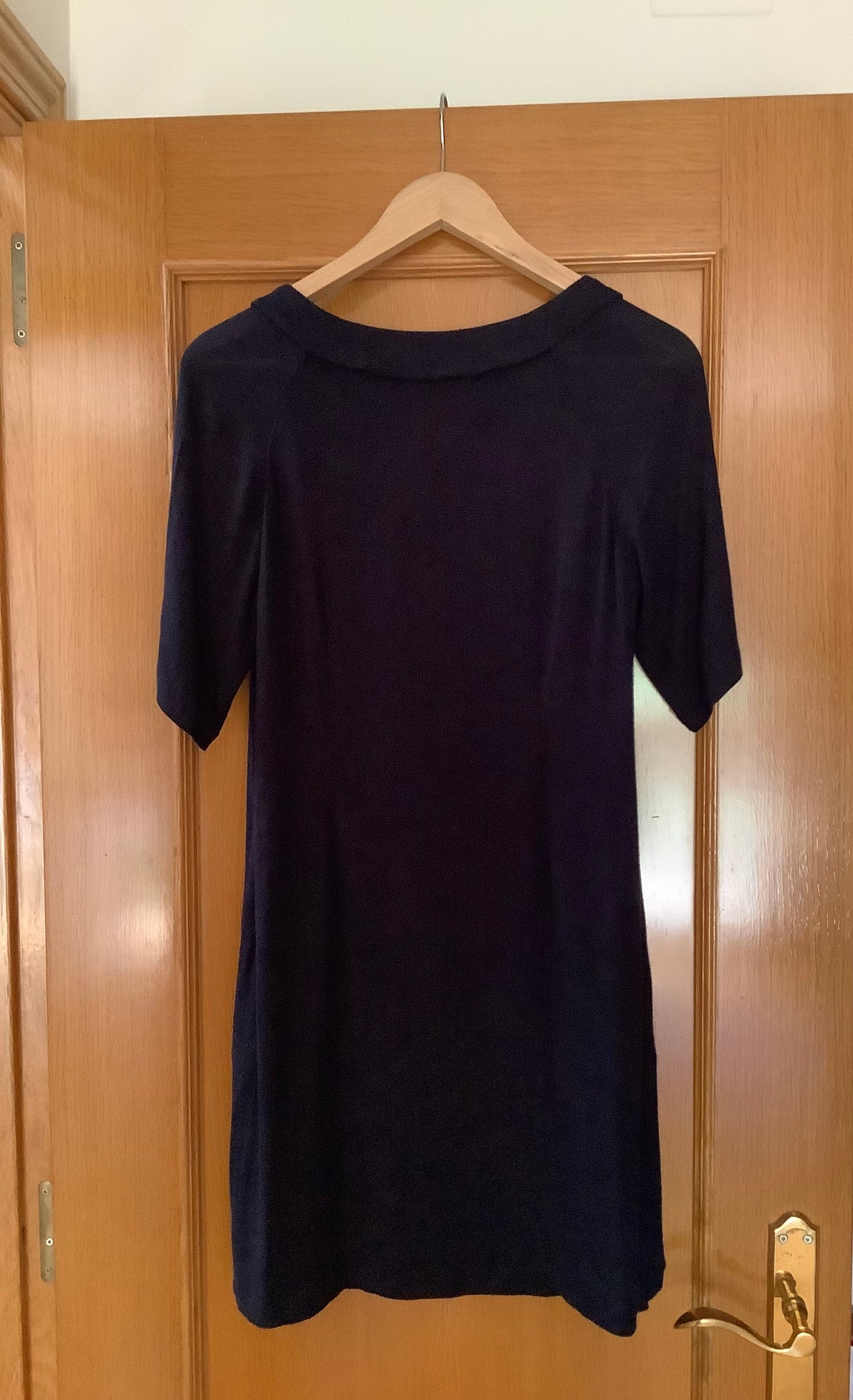 Vestido corto manga corta lazo