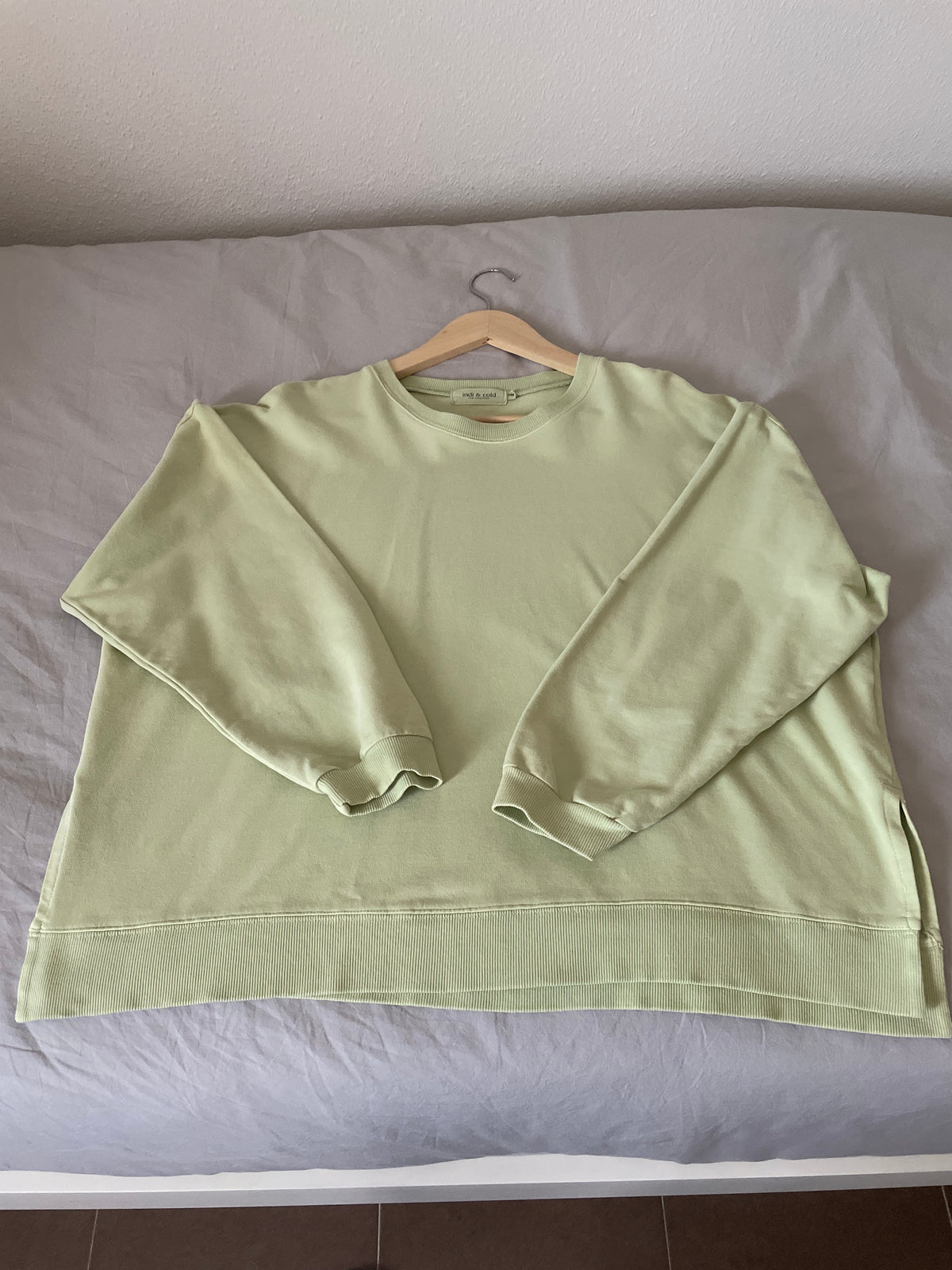 Sweat-shirt