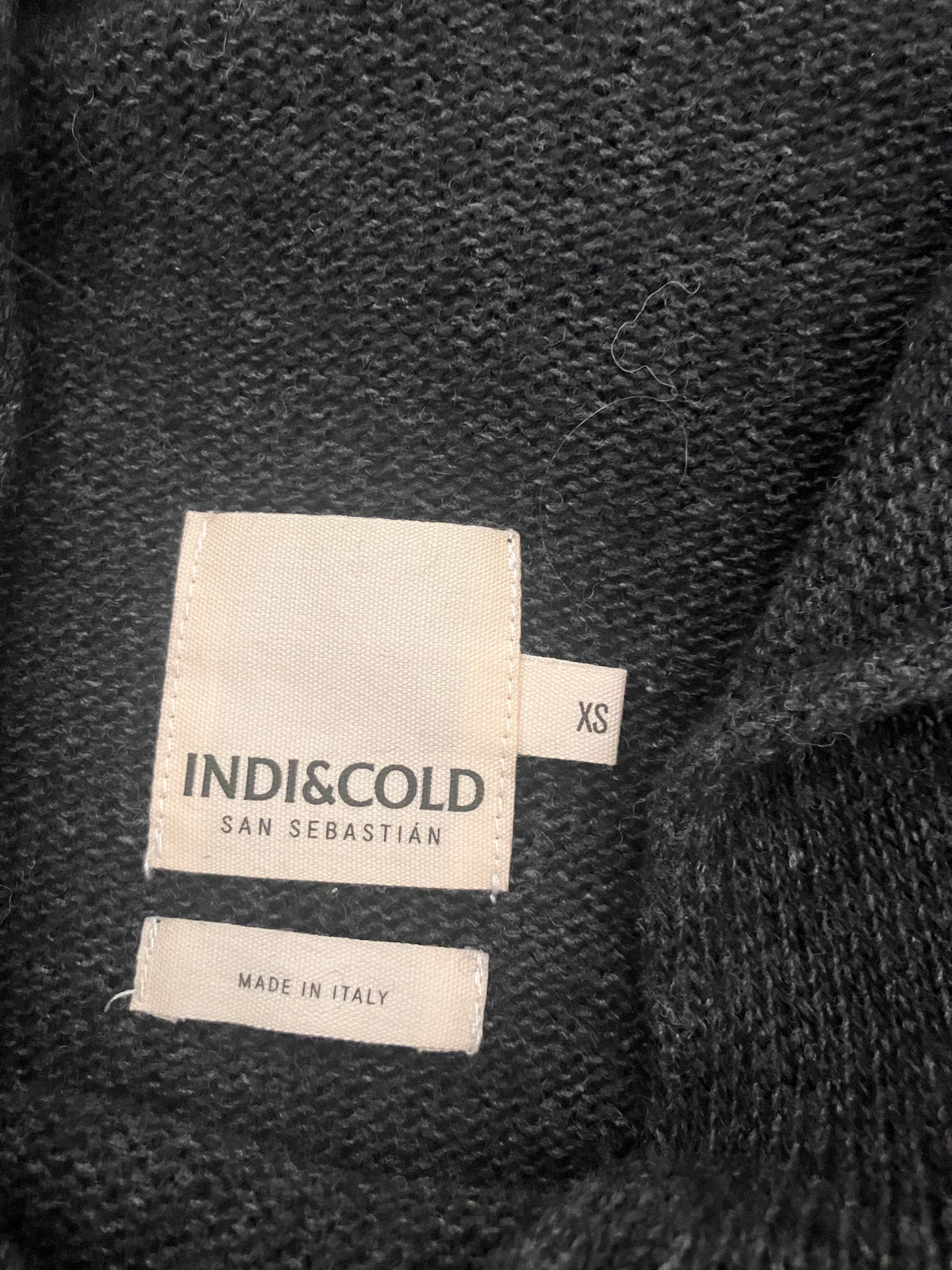Pull en maille sport à capuche gris foncé