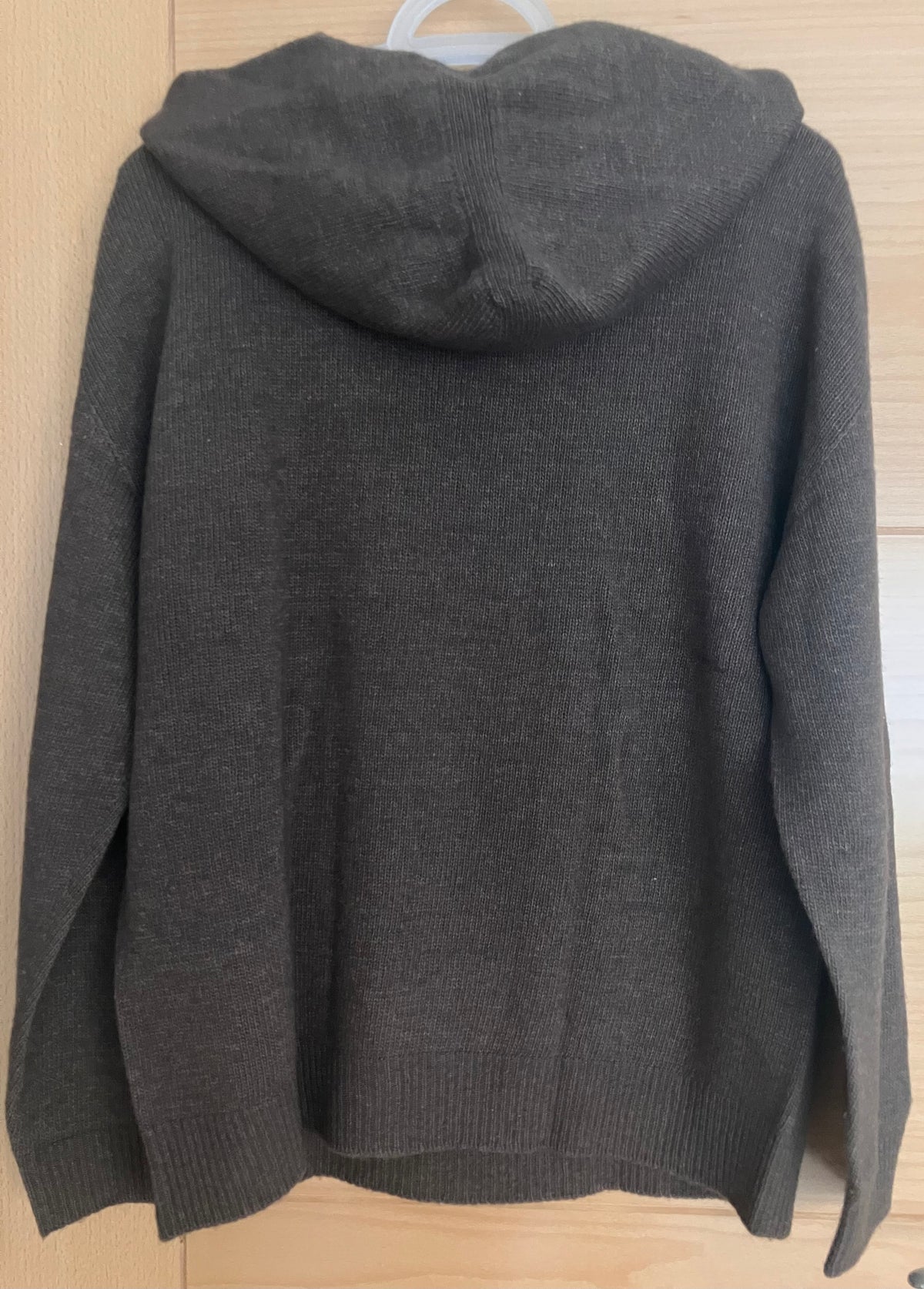 Pull en maille sport à capuche marron