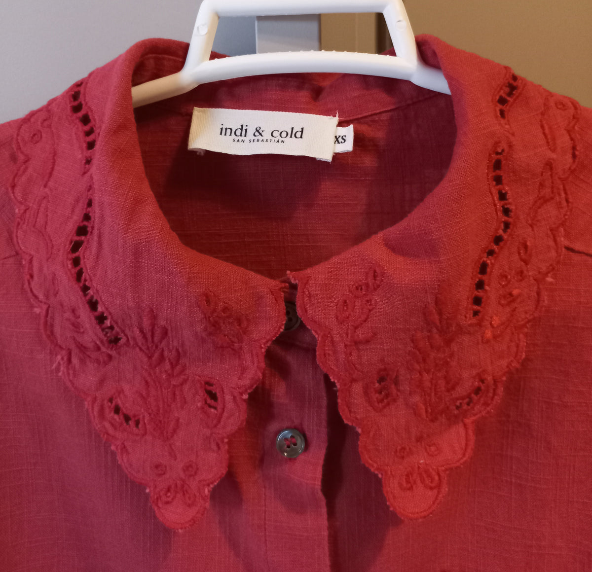 CAMISA CUELLO BORDADO