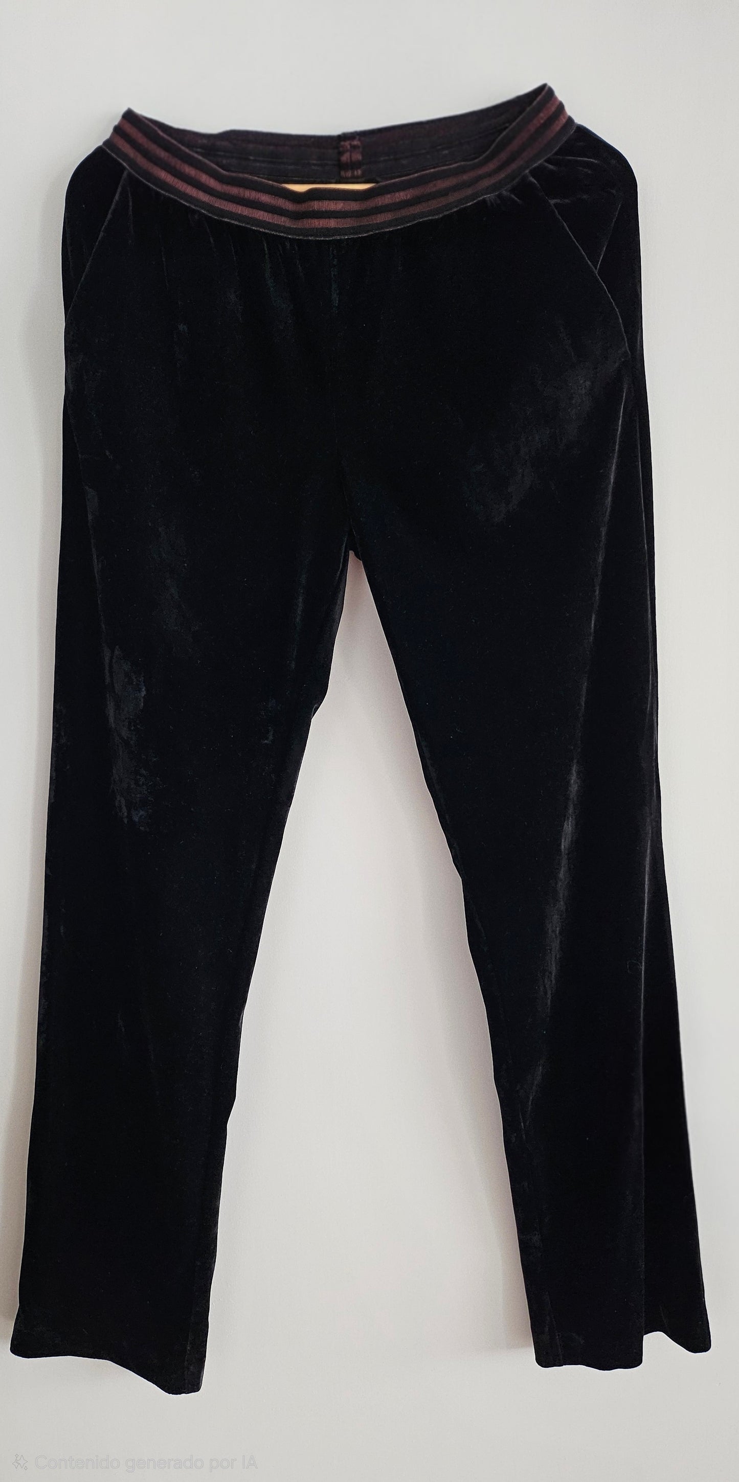 Velvet trousers