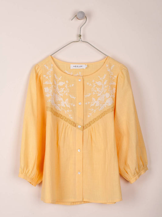 CONTRAST EMBROIDERY SHIRT