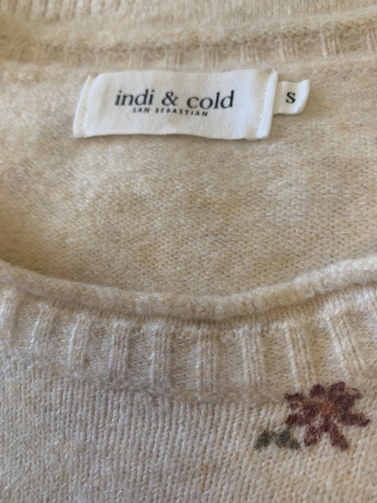 Jersey beige con flores