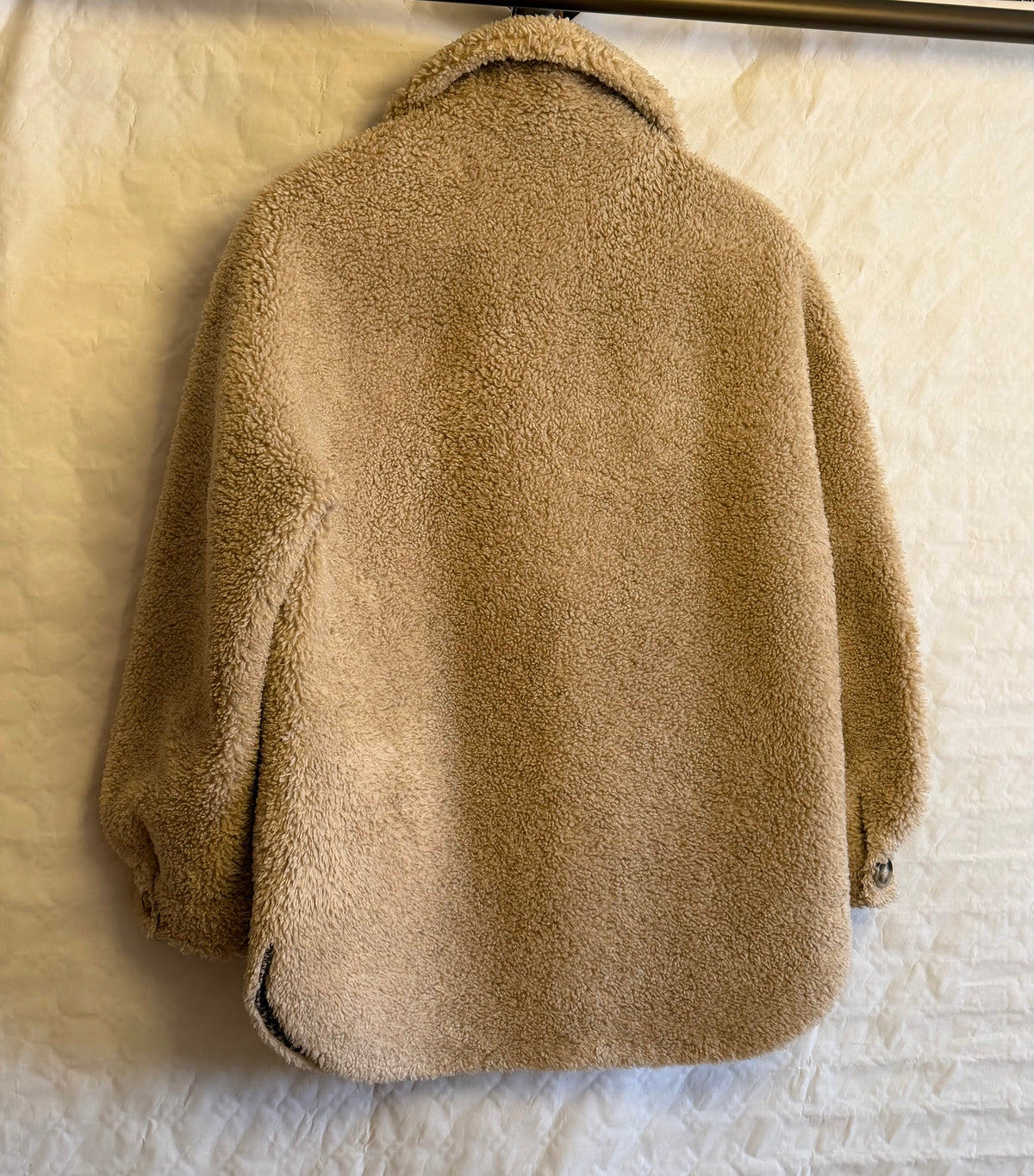 CAZADORA OVERSIZE REVERSIBLE DOBLE FAZ