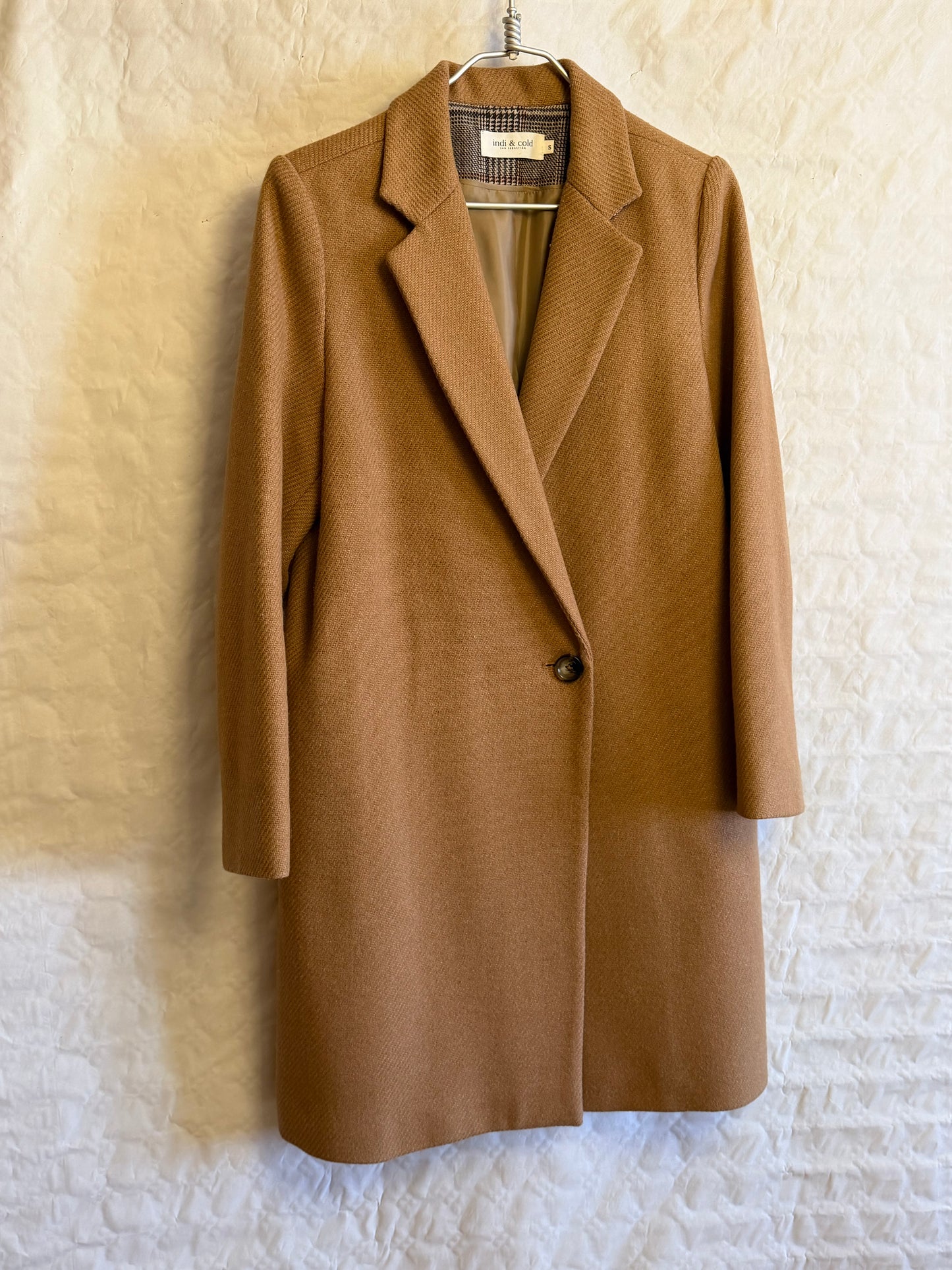 Abrigo camel tipo smokin