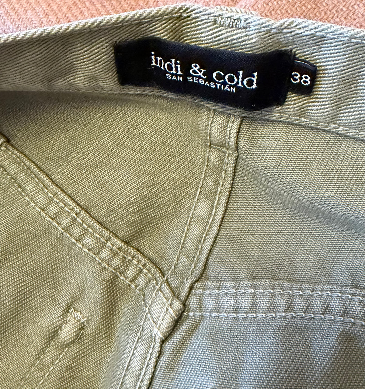 PANTALÓN CROP ALGODÓN.