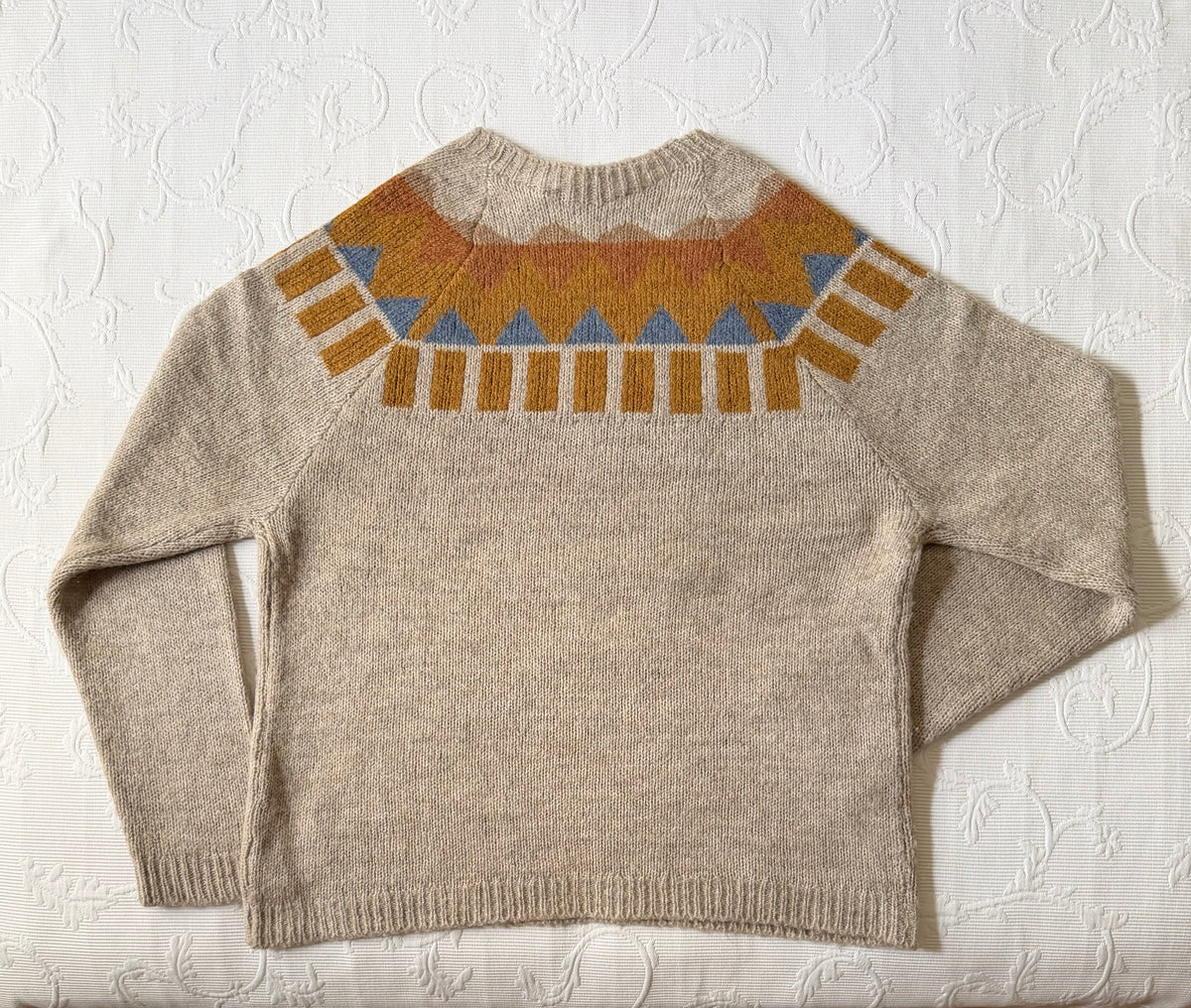 JERSEY CON CENEFA DE JACQUARD