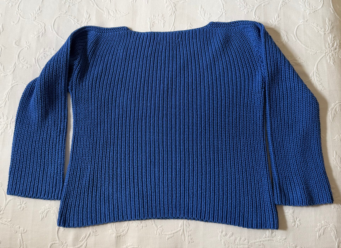 Pull bleu vif