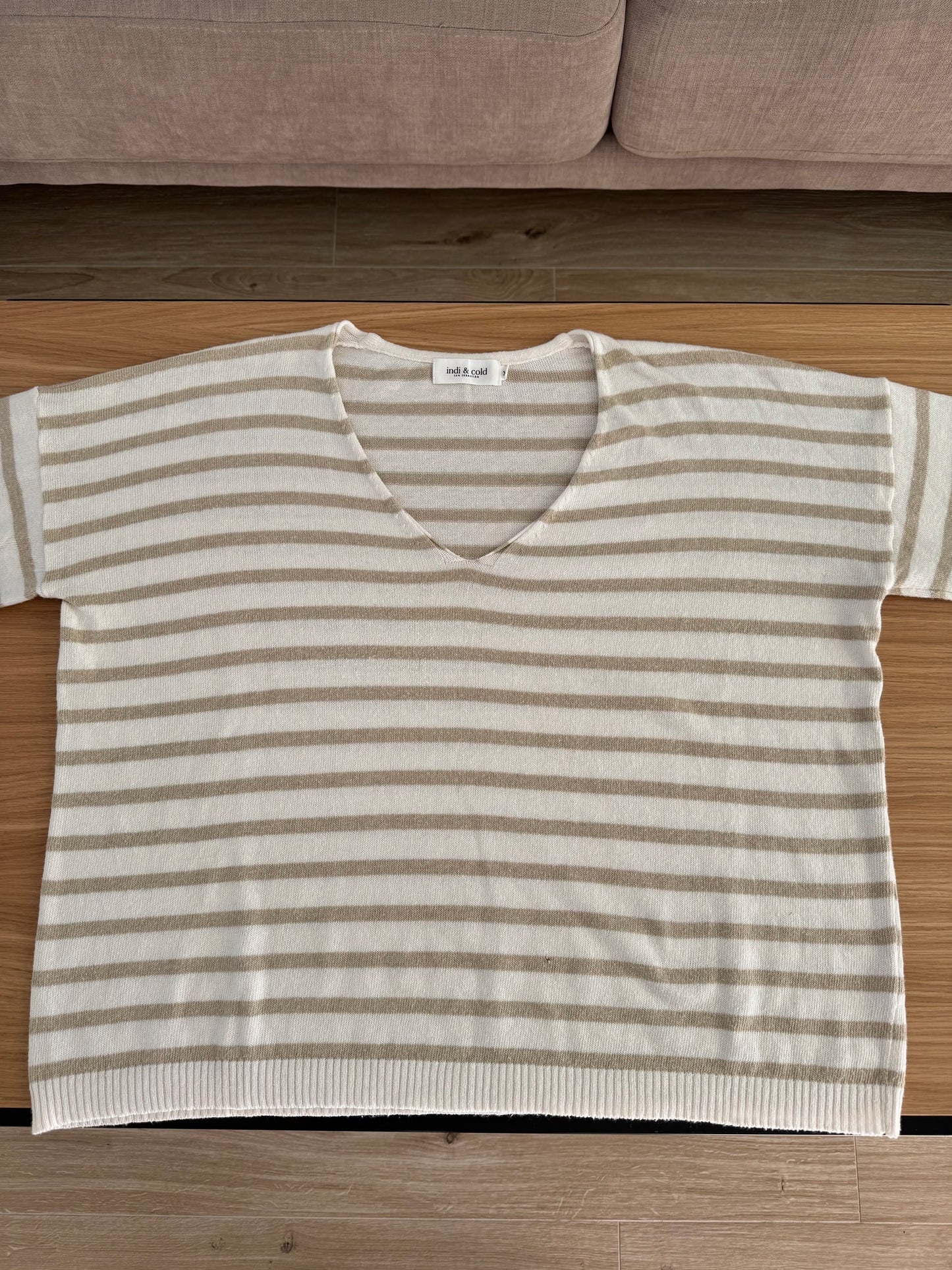 Pull à rayures beige