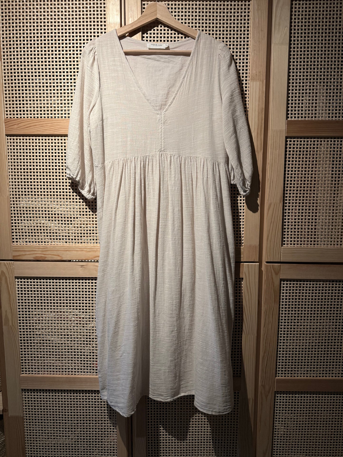 VESTIDO FLUÍDO BECA