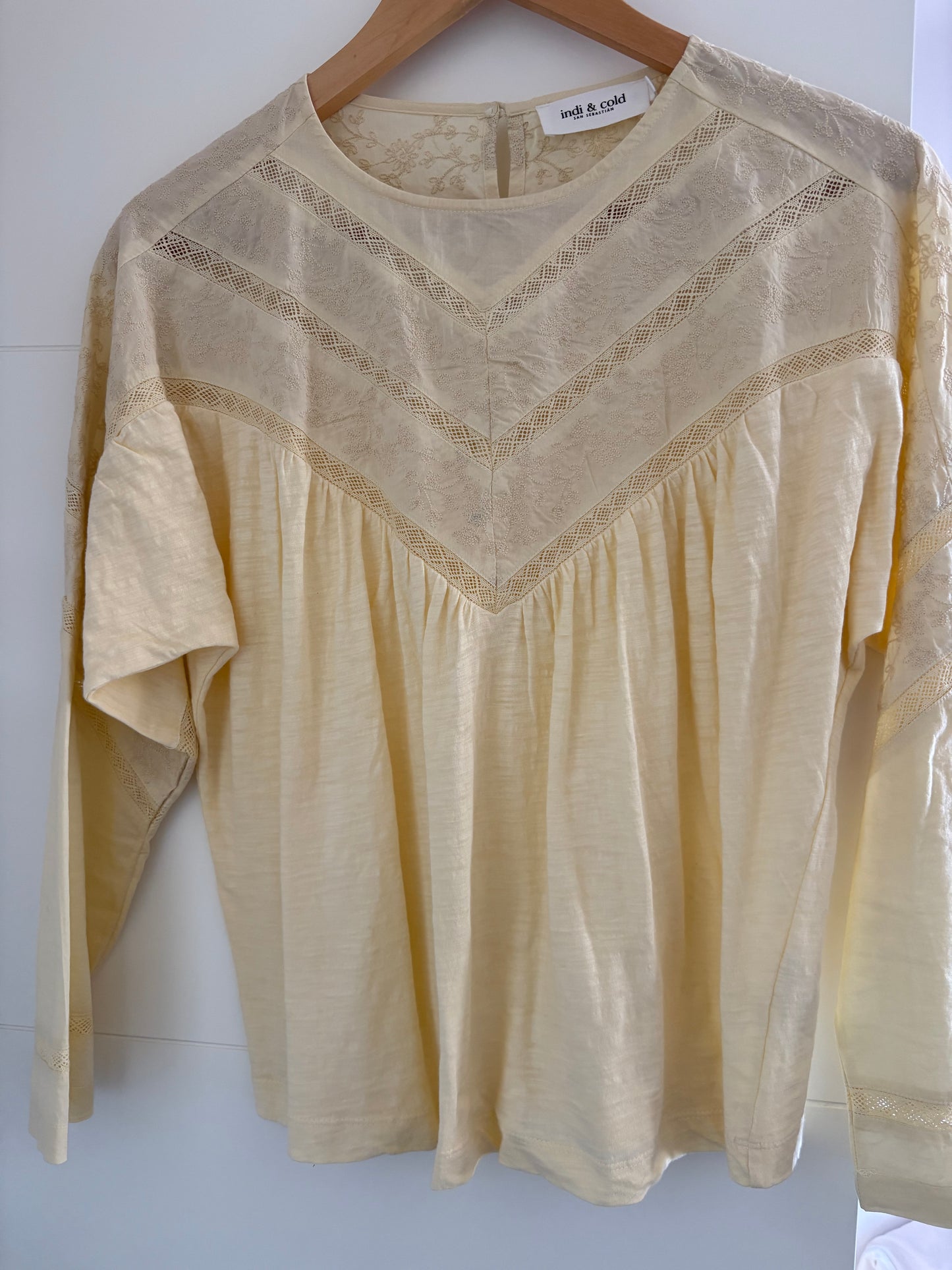 CAMISETA COMBINADA MANGAS