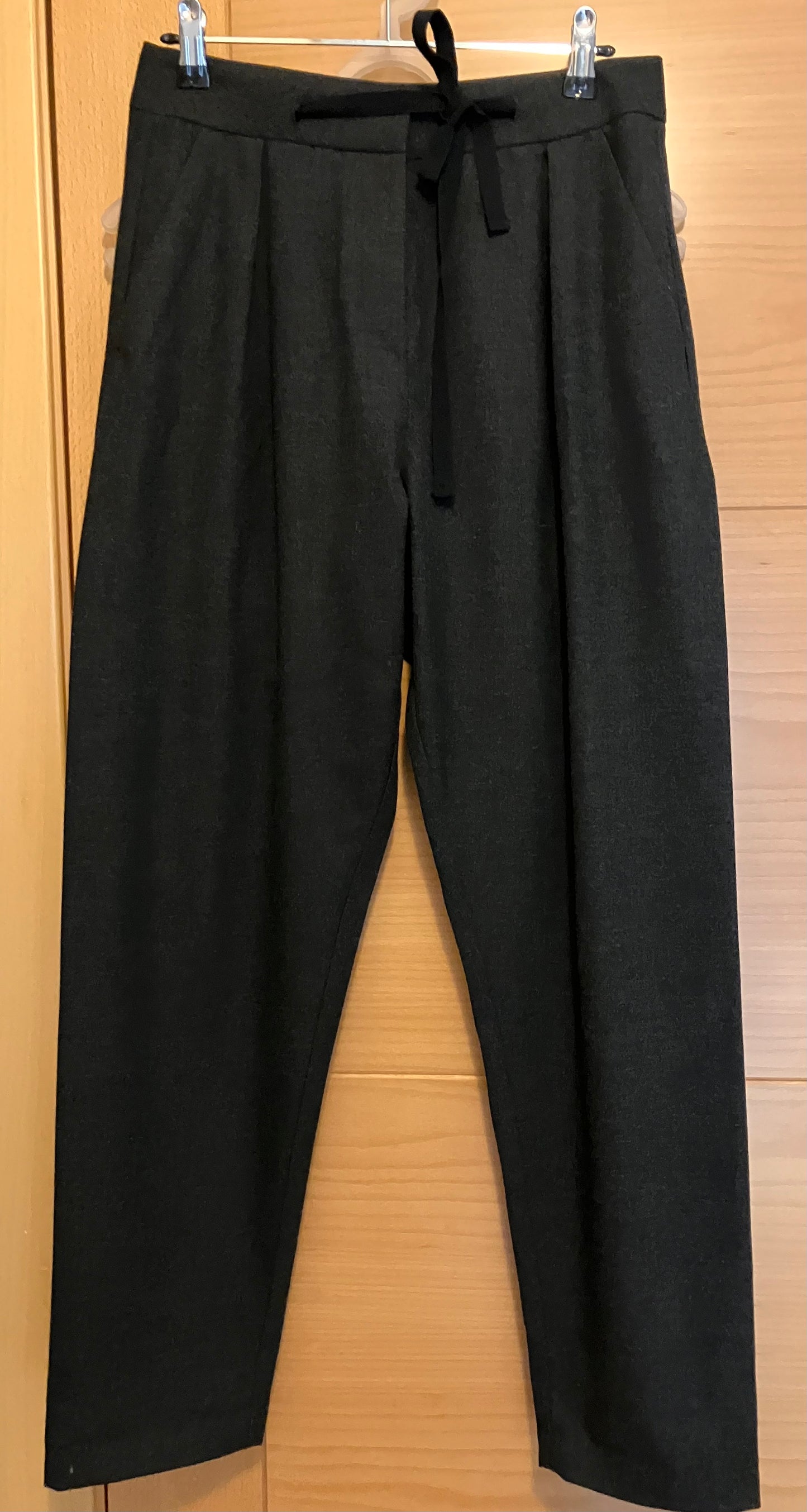 Pantalon à pinces gris anthracite