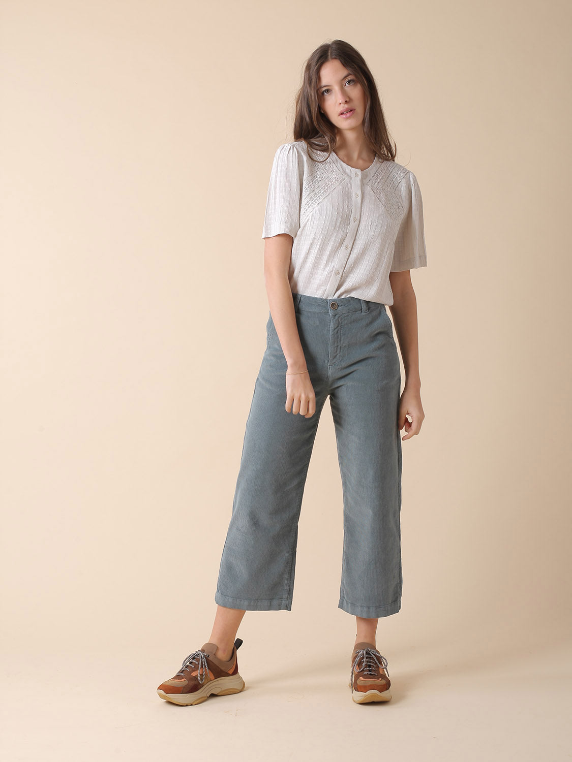 CAMISA EN VISCOSA CON PUNTILLA