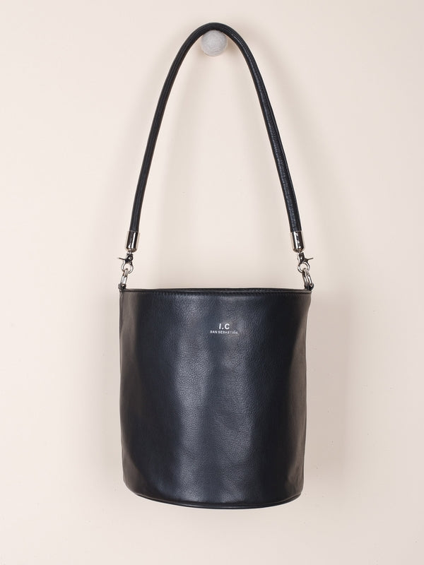 NAPA BUCKET BAG WITH FABRIC INTERIOR