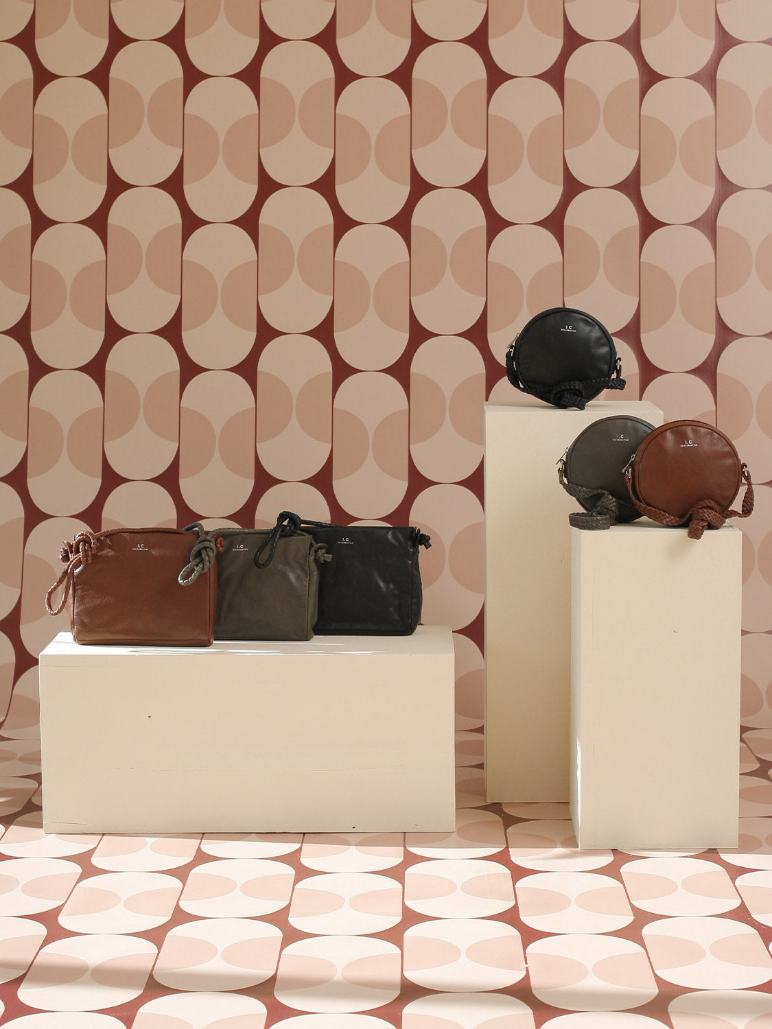 BOLSO NAPA BANDOLERA CON ASA TRENZADA