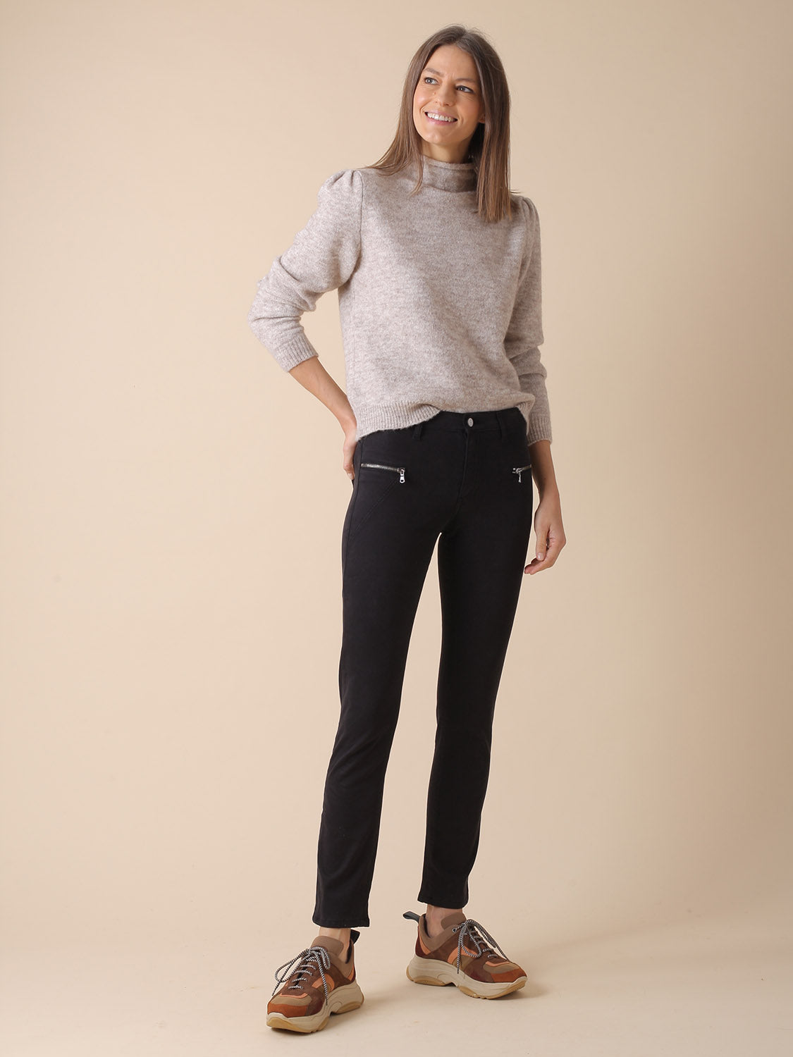 PANTALÓN SLIM CREMALLERAS