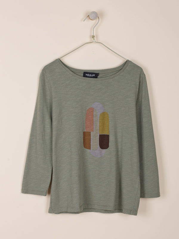 CAMISETA CON ESTAMPADO POSICIONAL