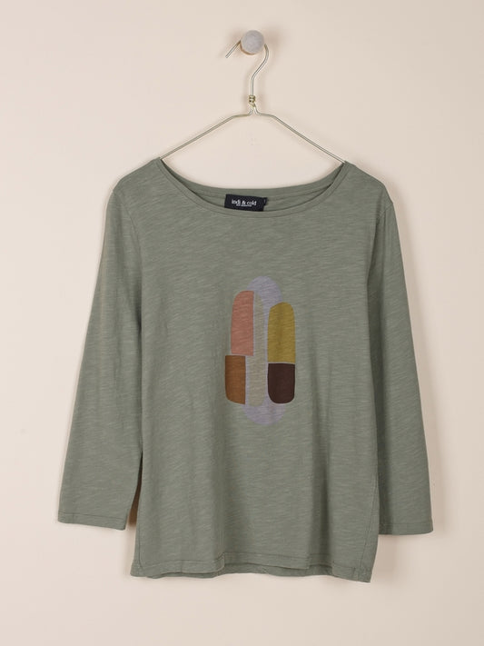 CAMISETA CON ESTAMPADO POSICIONAL