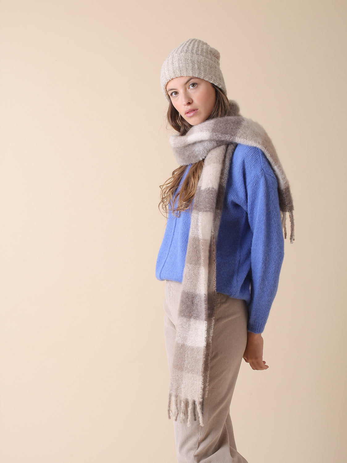 ÉCHARPE MULTICOLORE EN MOHAIR ET MÉRINOS
