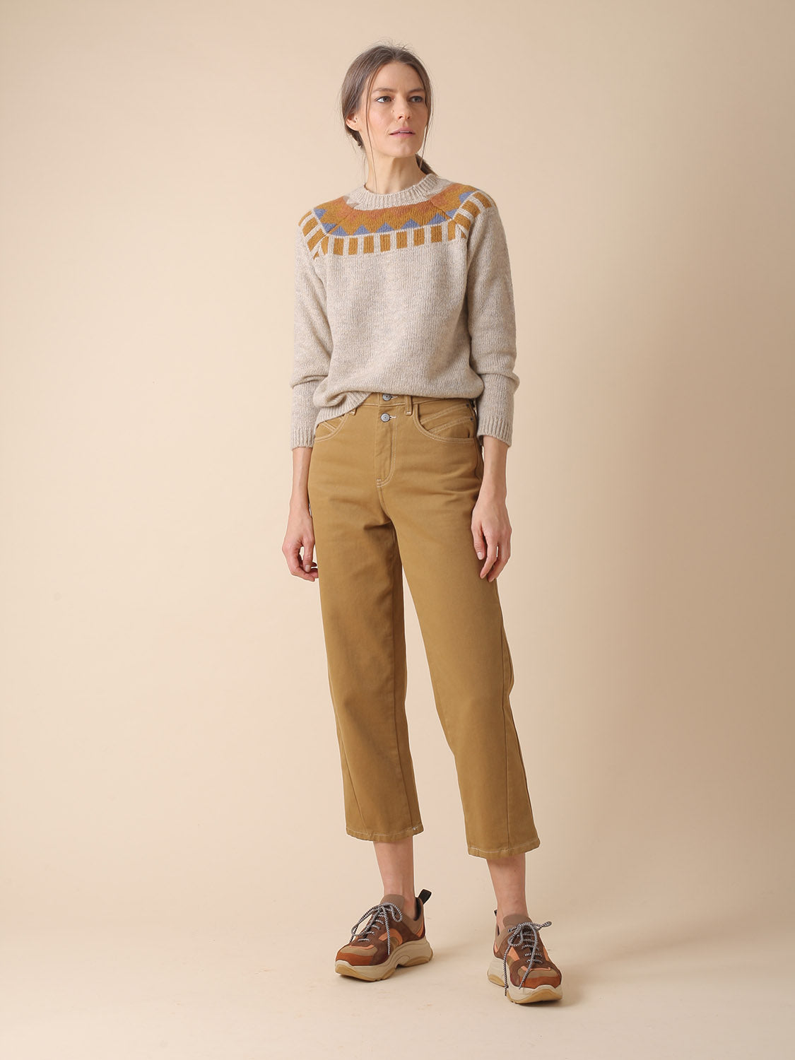 JERSEY CON CENEFA DE JACQUARD