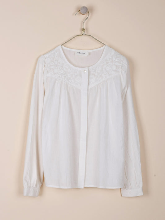 CAMISA COMBINADA CON BORDADOS