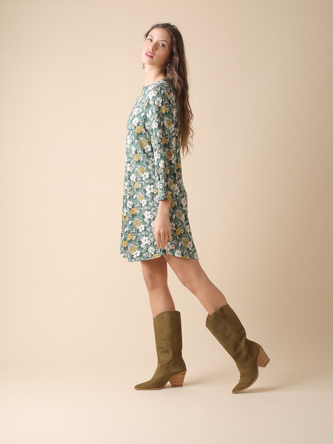 VESTIDO CORTO DE PUNTO CIRCULAR ESTAMPADO