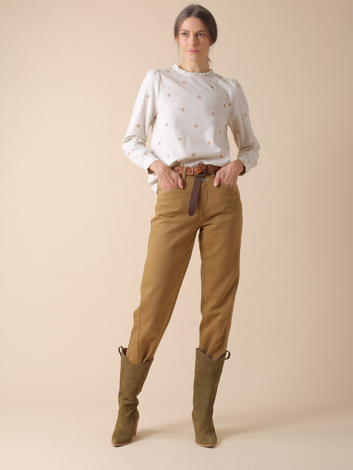 BLUSA EN CREPE DE ALGODÓN BORDADO