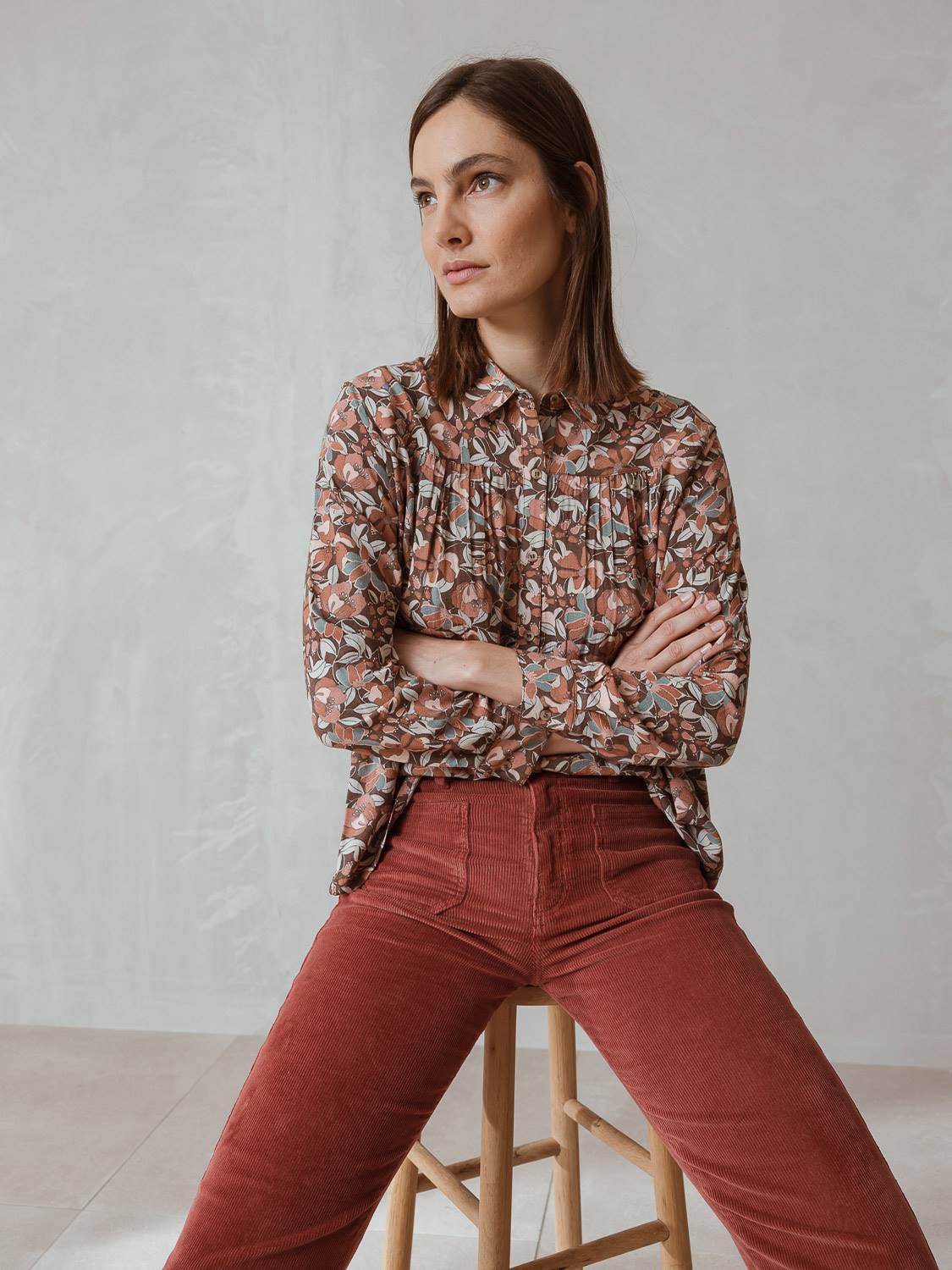 CAMISA  RETRO ESTAMPADA