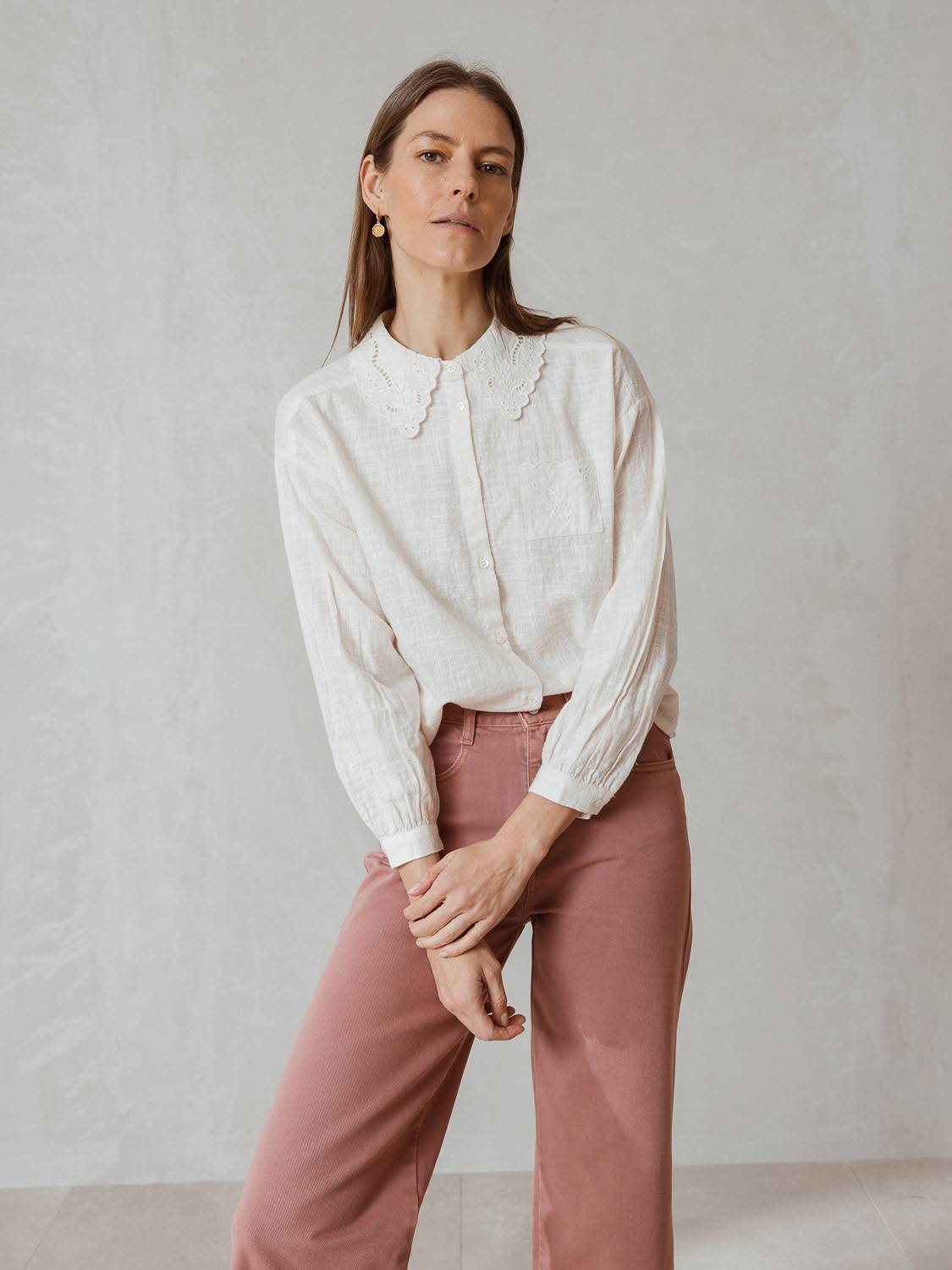 CAMISA CUELLO BORDADO