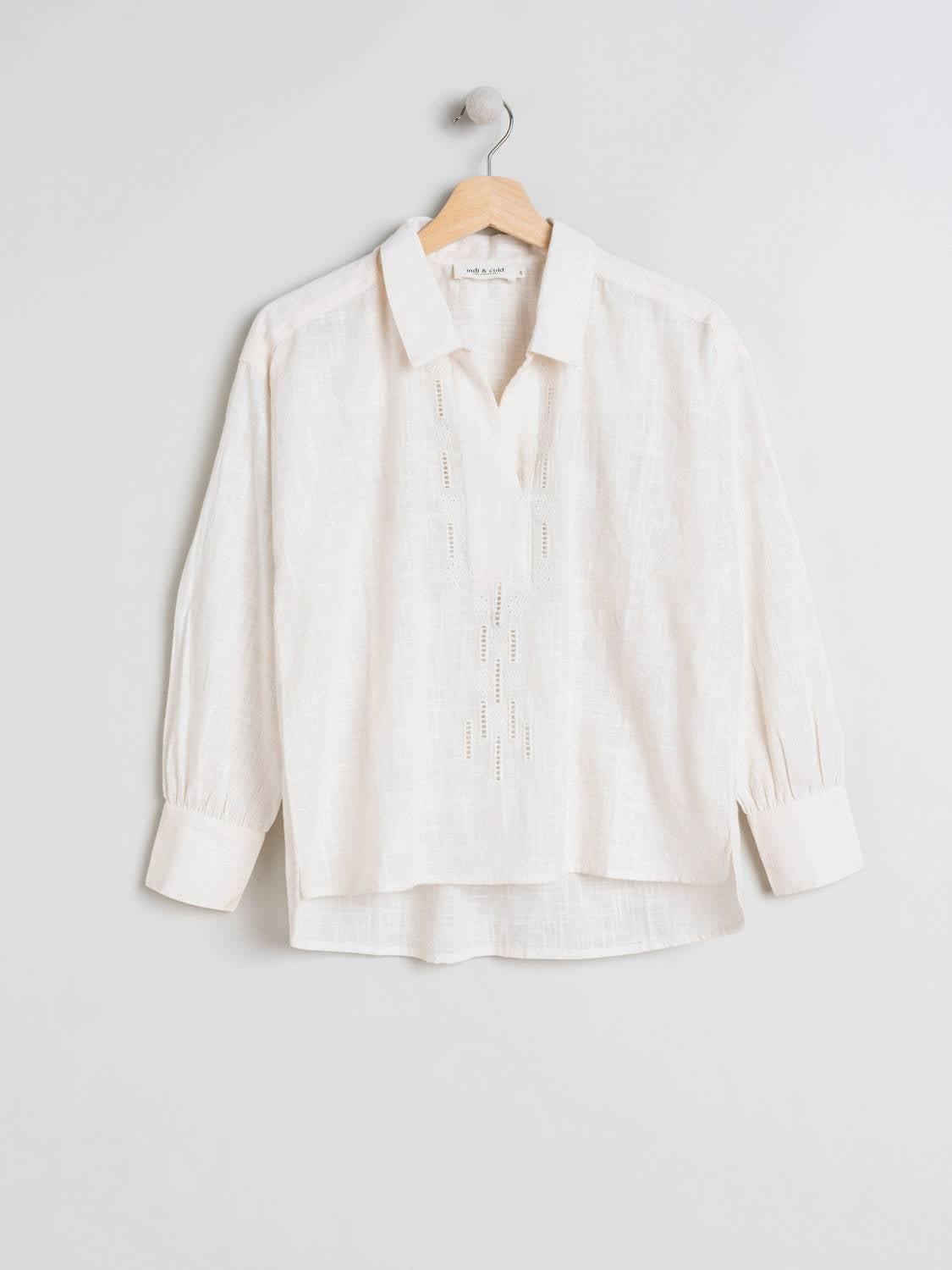 BLUSA ALGODÓN BORDADOS