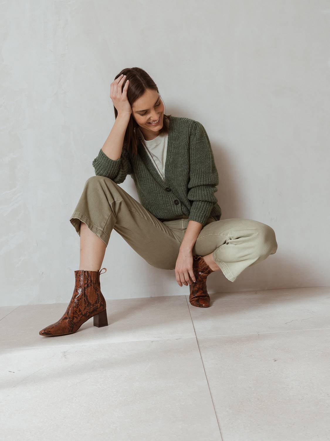 CARDIGAN CORTO PICO