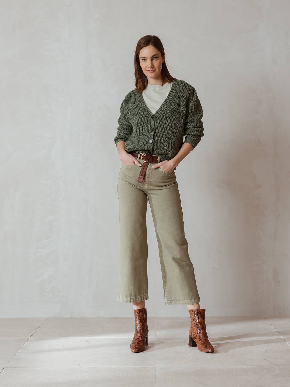 CARDIGAN CORTO PICO