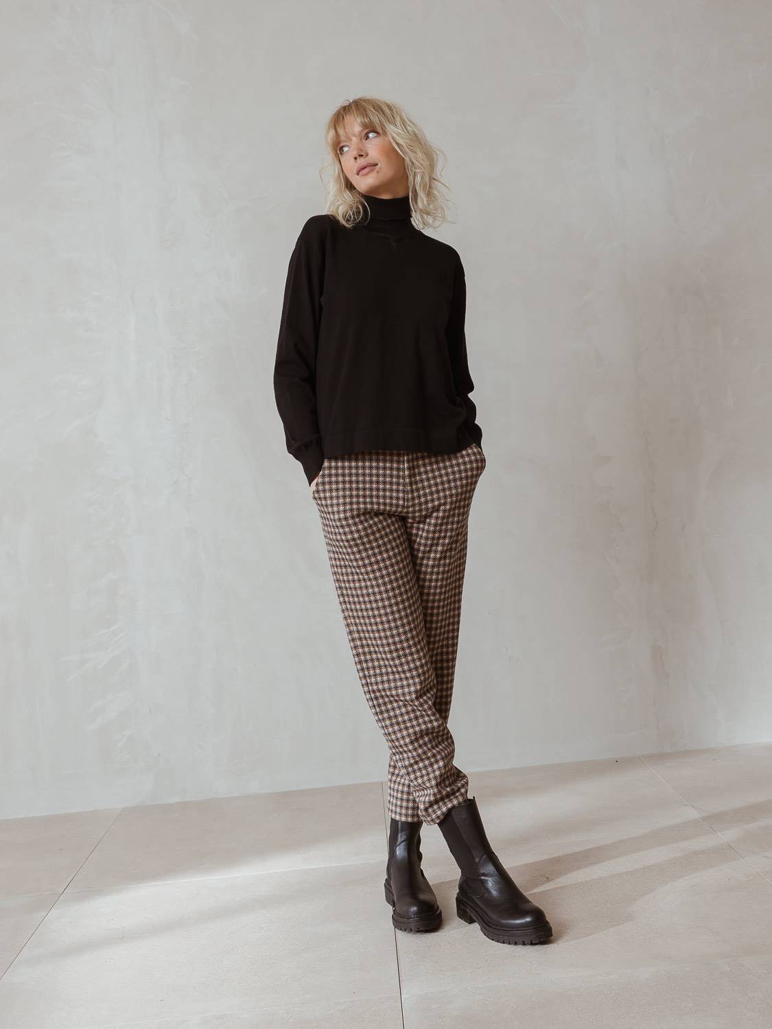 PANTALÓN CHINO CUADROS