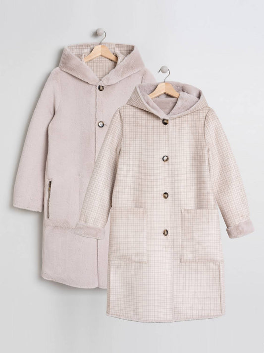 ABRIGO REVERSIBLE CONTRASTE