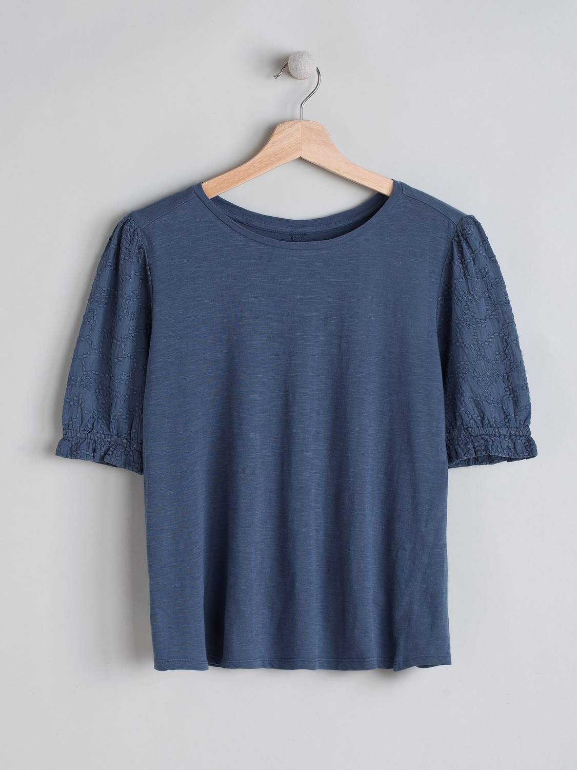 CAMISETA ALGODÓN BORDADO