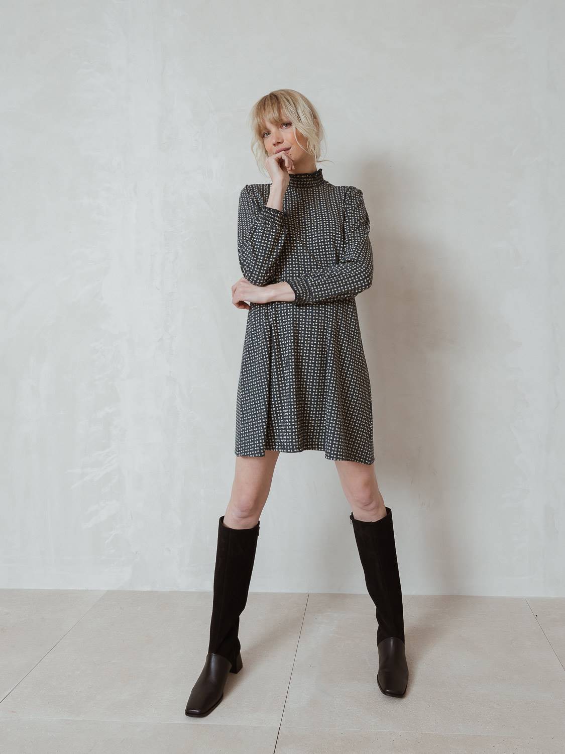 VESTIDO RETRO MINI