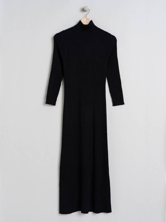 VESTIDO ENTALLADO CANALÉ