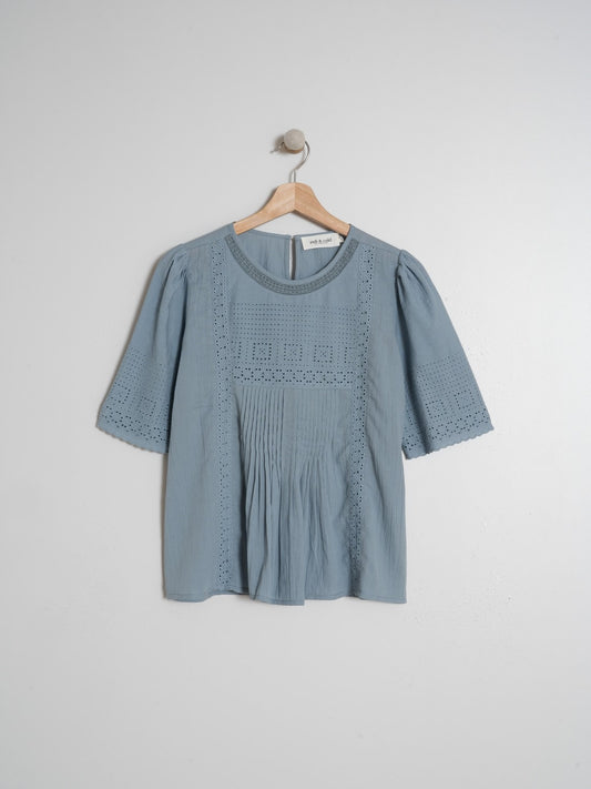 BLUSA ROMÁNTICA BORDADOS